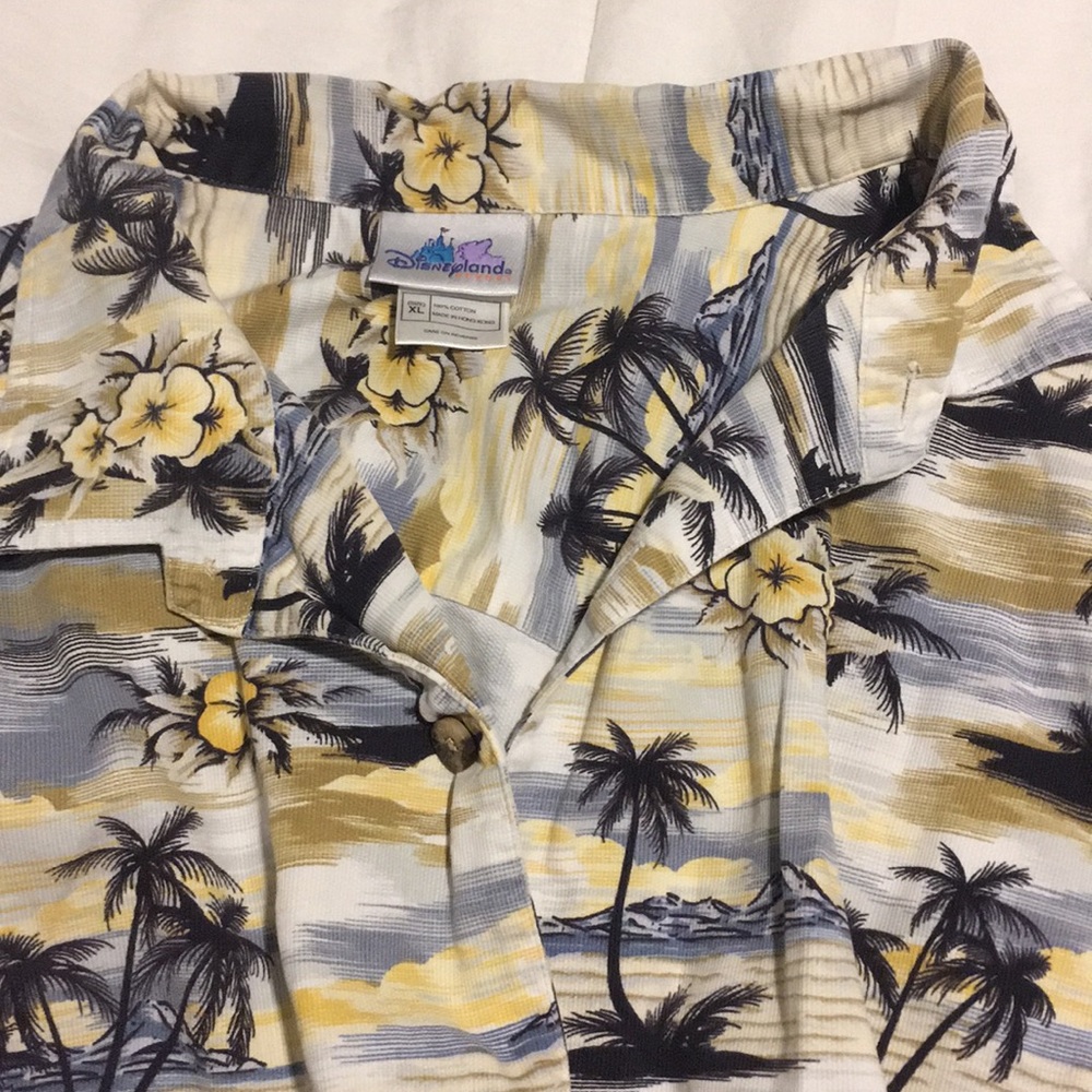 Men’s Disneyland button down shirt